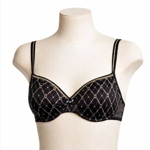 Chantelle Paris Bra 38B  Black Embroidery  Underwire French Luxury Lingerie